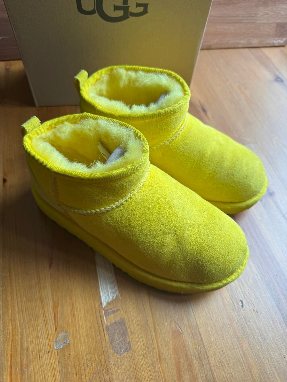 UGG Kids' Classic Ultra Mini Boots - Canary Yellow - Size 2